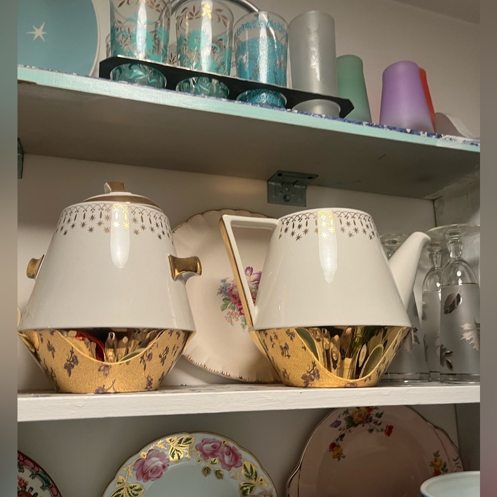 Vintage MCM Flareware Hall China